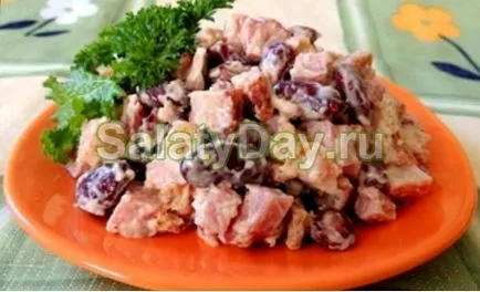 Salata cu cârnați afumat - reteta delicios și ușor de aperitiv cu fotografii și video