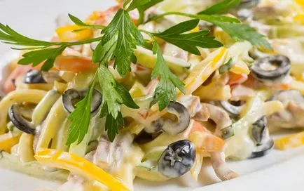 Saláta nyelv, zöldségek és sajt „saláta receptek