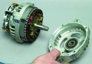 Demontare, montare și reparare a generatorului 2107 (video)