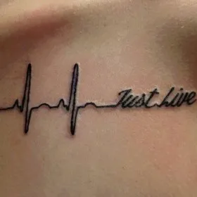 szív tetoválás