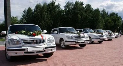 Сватба шествие Уляновск - ред машини