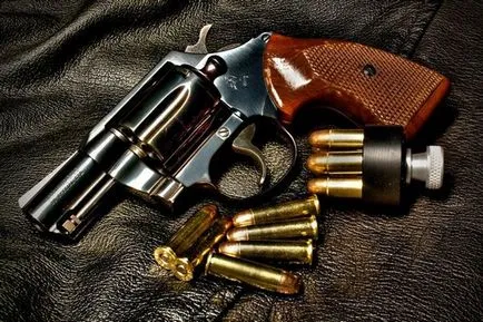 8 Híres Colt revolver
