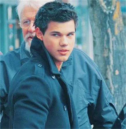 Actorul Taylor Lautner și fotografia lui tunsoare elegant, tunsori si coafuri foto