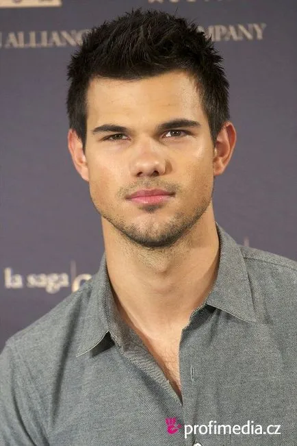 Actorul Taylor Lautner și fotografia lui tunsoare elegant, tunsori si coafuri foto