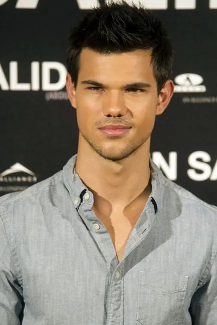 Actorul Taylor Lautner și fotografia lui tunsoare elegant, tunsori si coafuri foto