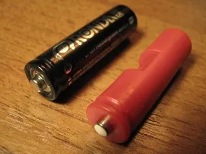 Алтернативен батерии и Ni-MH батерии, avislab