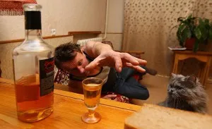 Заболяването се характеризира с хроничен алкохолизъм