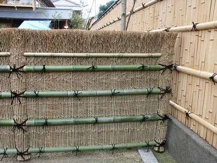 Dekoratív bambusz kerítés nyaralókba