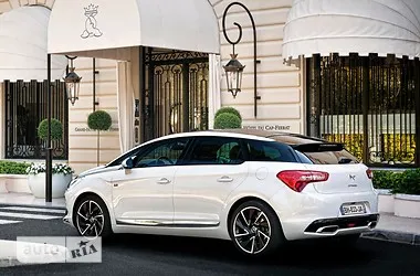 11 értékelés a Citroen DS5 tulajdonosok előnyeiről és hátrányairól citroen DS5