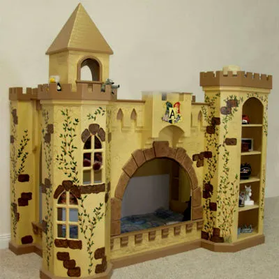 Camera pentru copii - un castel medieval mica printesa