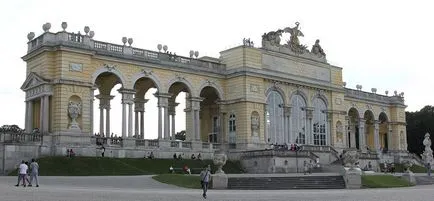 Palatul Schonbrunn din Viena cu privire la modul de a obține că uite, fotografie