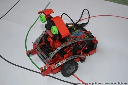 Fischertechnik meghatározott felfedezője gyűjteni autó, foci és a robot felderítő,