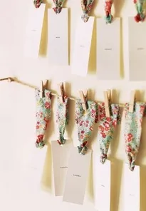 Az ötlet az esküvői dekoráció clothespins