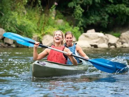 Cum să se pregătească pentru rafting pe râul canoe