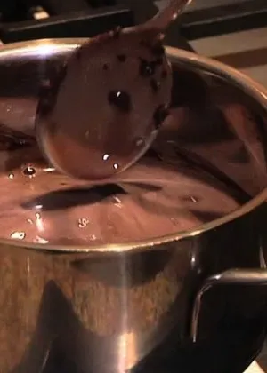 Cum de a face o scrisoare de tort de ciocolata cu mâinile sale modul de a crea scrisori de ciocolată