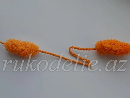 Hogyan lehet csatlakozni a fonalat pompoms