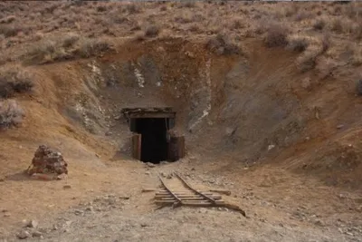 Мексикански изкопан тунел до никъде '32