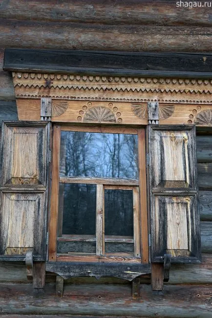 Muzeul de Arhitectura din lemn Vitoslavlice despre Veliky Novgorod