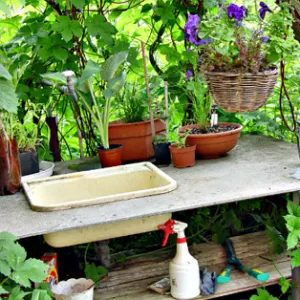 Suburban mosdó funkciók kültéri termékek a kertben, a bojler, fotó és videó