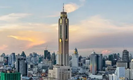 Bayok Sky Hotel în Bangkok, o punte de observație, restaurant