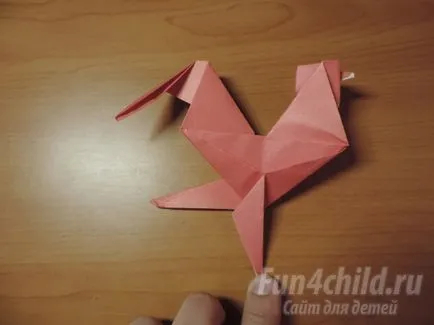 Origami rooster - un simbol al 2017 Cockerel cu mâinile