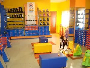 Deschide un magazin de încălțăminte pentru copii de la sol pentru planul de afaceri