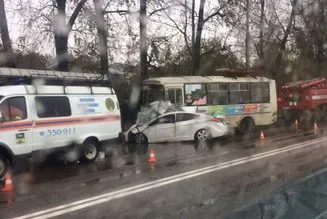 Роднини на убитите при инцидент с сватбена процесия в Новокузнецк помоли за помощ