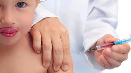 Vaccinarea împotriva variolei cicatrice pe umărul stâng de la care nu-i sau