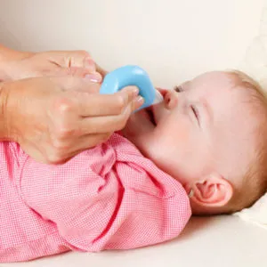 Snot в гърлото на детето, как да се отнасяме и лек