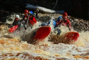 River rafting, caiac și catamaranul haine, posesia de o vâslă, comportamentul pe apă, videoclipul