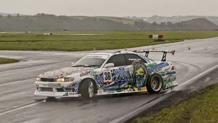 Super Drift Battle 2012