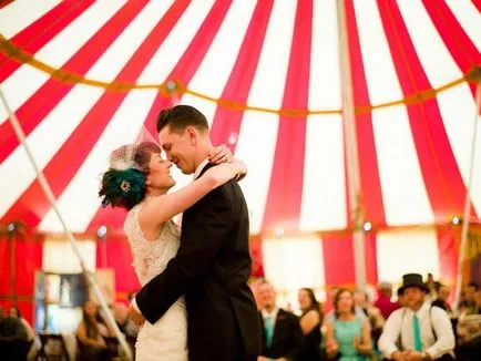 Esküvői stílus cirkuszi mágia és a csodák
