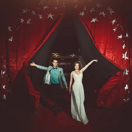 Esküvő a cirkusz-stílusú szünidei szórakozás a kupola alatt
