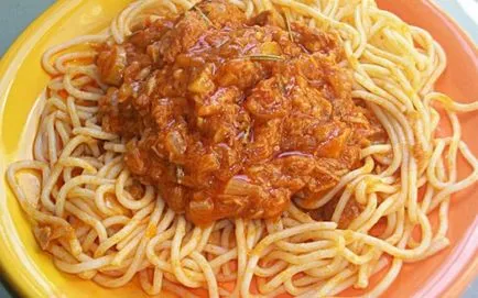 Paradicsom szósz spagetti kedvelt receptek lépésről lépésre