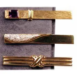 Tie clip cum să poarte - 4 reguli de moda