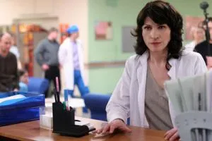 Anastasia Kisegach - a főorvosa a kórház, a szeretője a sorozat Bykov - gyakornok