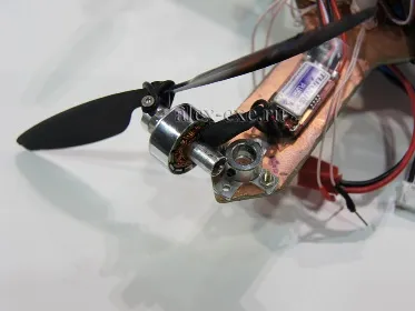 Alex_exe - изграждане на мини quadrocopter