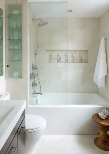 Fürdőszoba Design Hruscsov tervezési ötletek elrendezés (fotók)