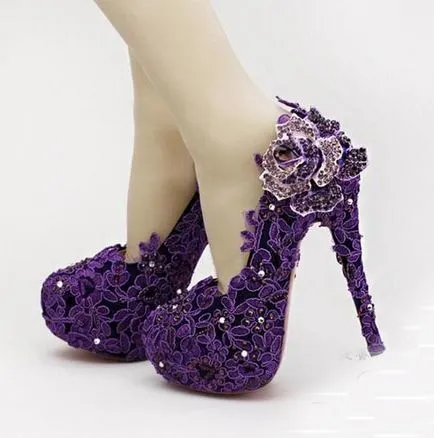 Лилави обувки - 54 модна снимка