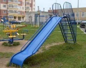 tobogan pentru copii cu mâinile lor - cum să facă un roller coaster din lemn din țară, vederi, desene, pantă (rampă) de