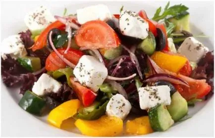 Görög saláta - öntettel a klasszikus recept