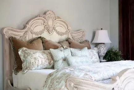 Интериор на спалня в романтичен стил
