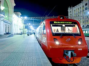 Hogyan lehet eljutni Seremetyevo repülőtéren, a rangsorban a legjobb taxi szolgáltatás magyarországi régióban