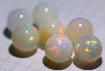 Cum de a distinge naturale din imitație de bijuterii opal mag