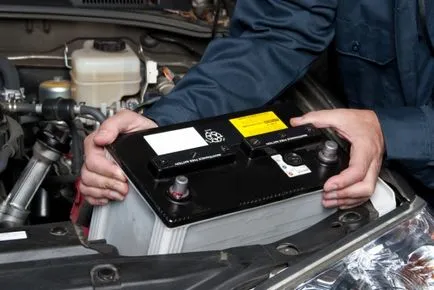 Hogyan változtassuk meg az akkumulátort a kezét autoremka - autó javítás