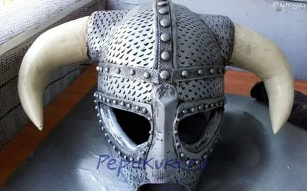 Hogyan készítsünk saját kezét Dragonborn sisak, pepakura