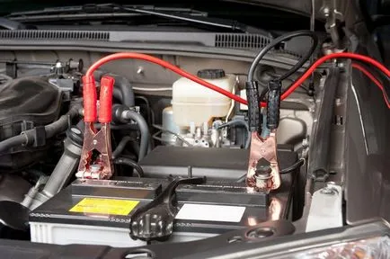 Hogyan cseréljük ki az akkumulátort az autóban