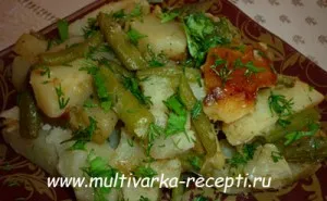 Картофи със зелен фасул в multivarka