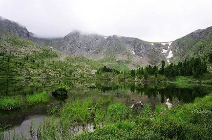 Lacul Karakol - perla Munților Altai