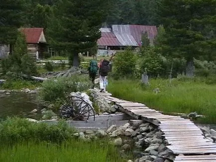 Lacul Karakol (Altai), cum să obțineți ruta, în cazul în care să stați, un site despre care călătoresc în jurul lumii